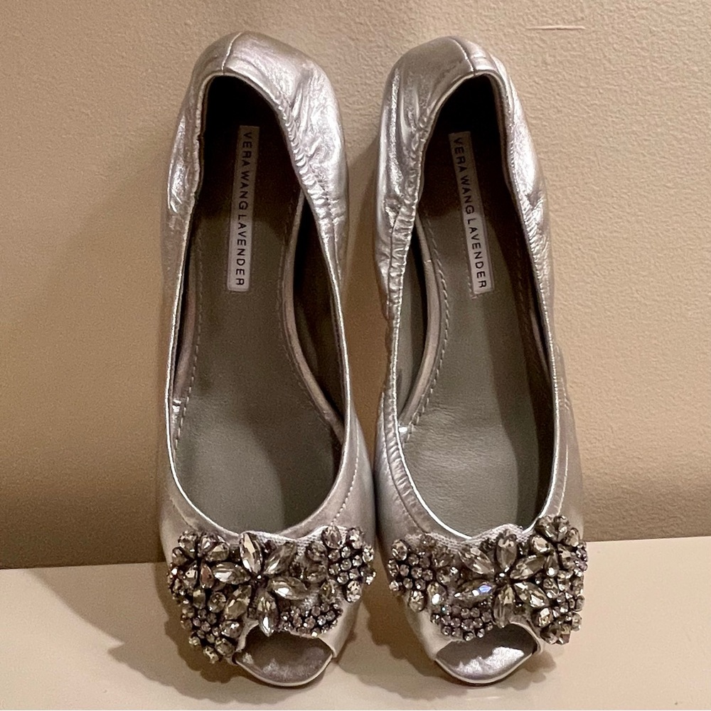 New Vera Wang silver embellished flats, size 7